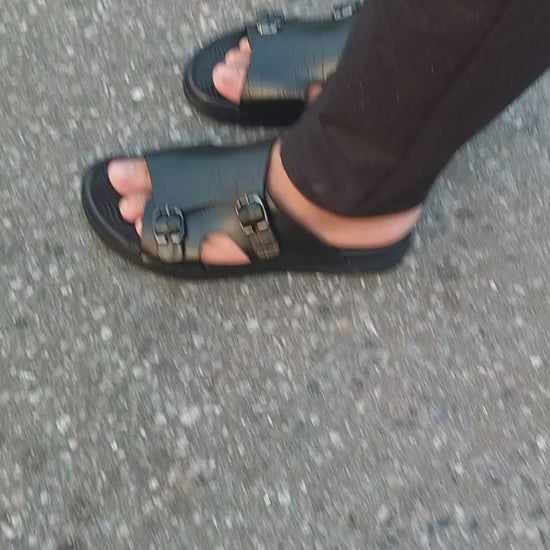 Leather sandal for men